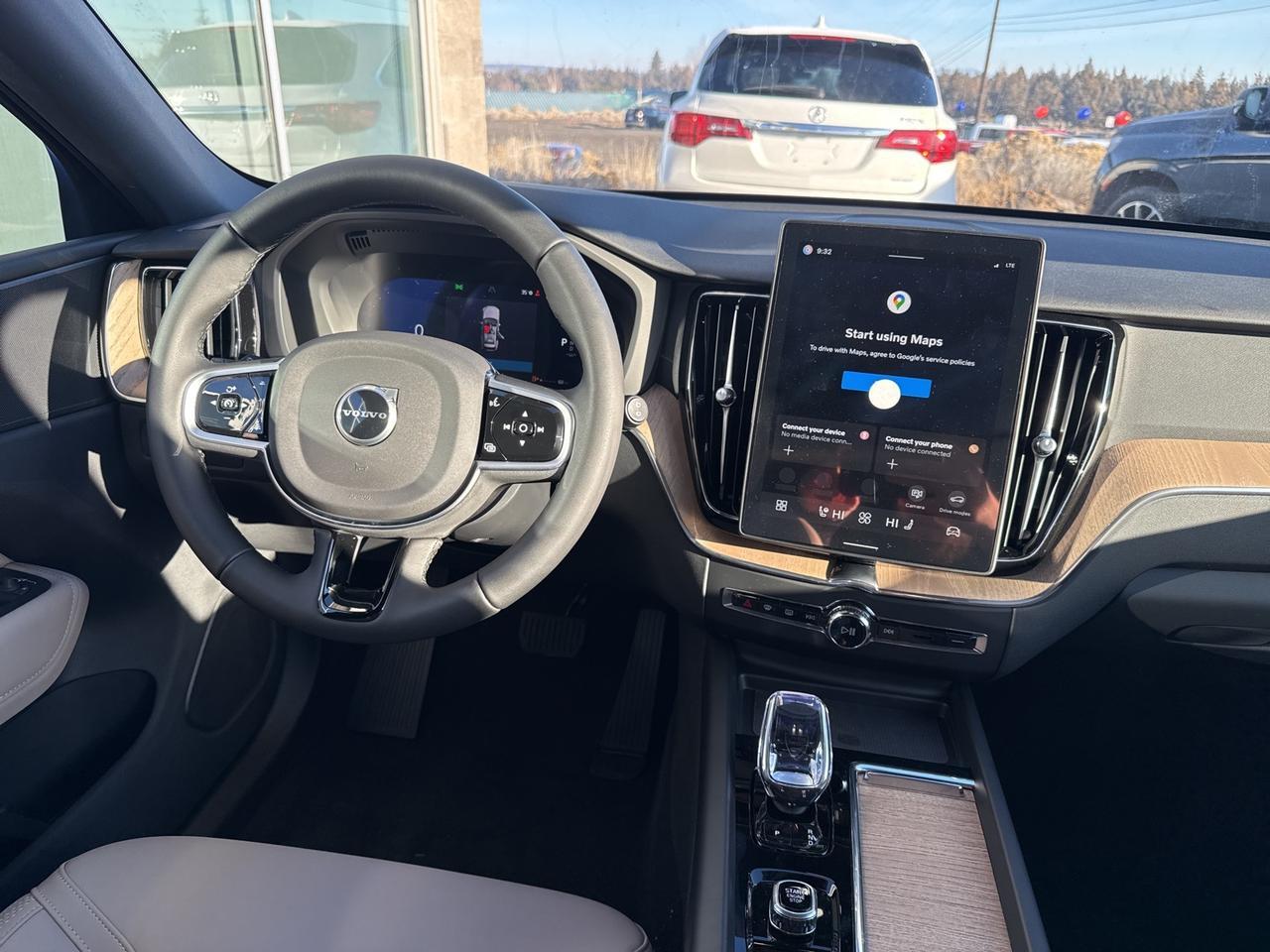 2026 Volvo XC60 B5 Plus Bend OR