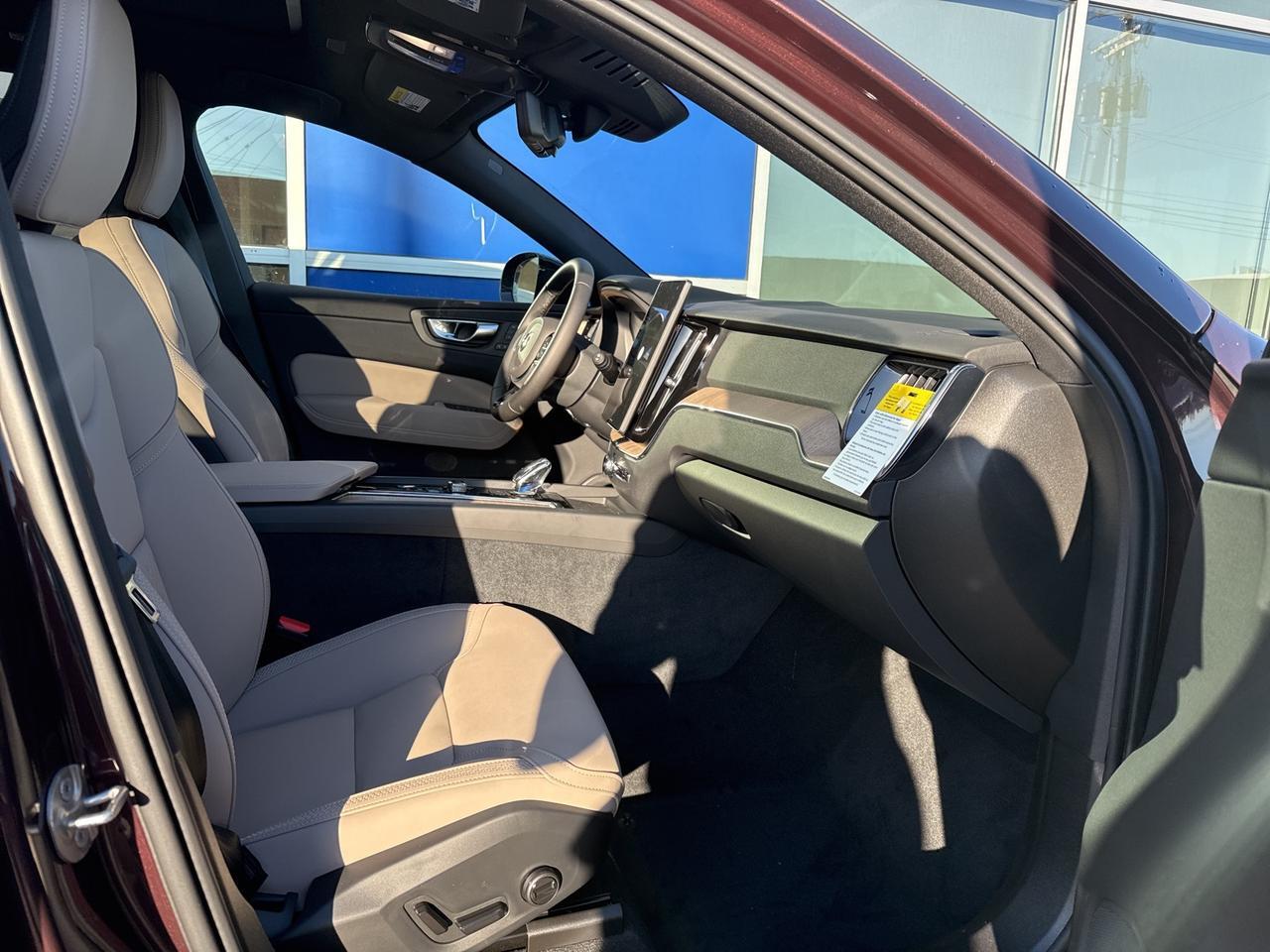 2026 Volvo XC60 B5 Plus Bend OR