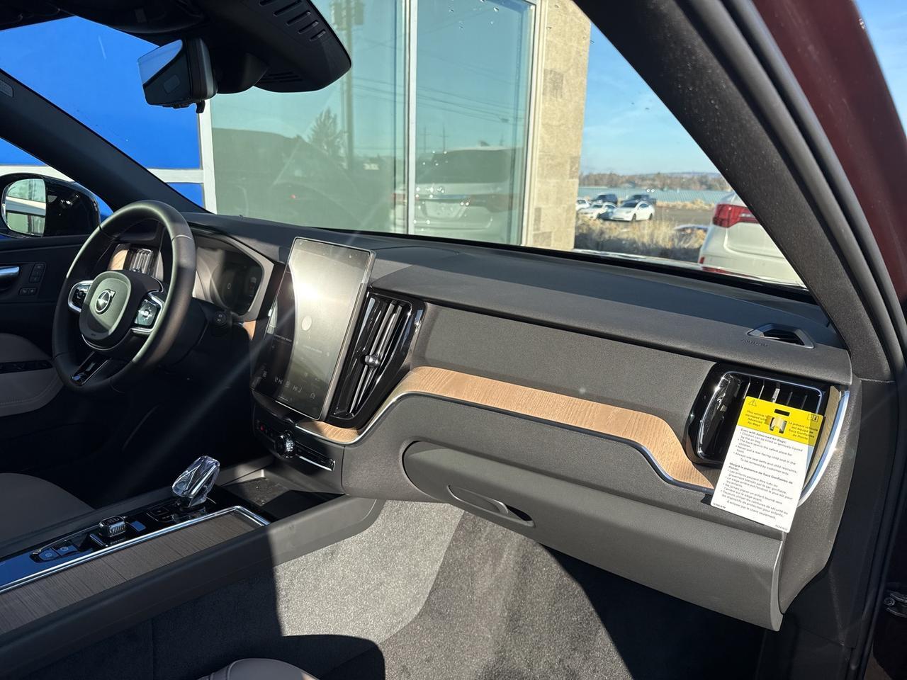 2026 Volvo XC60 B5 Plus Bend OR