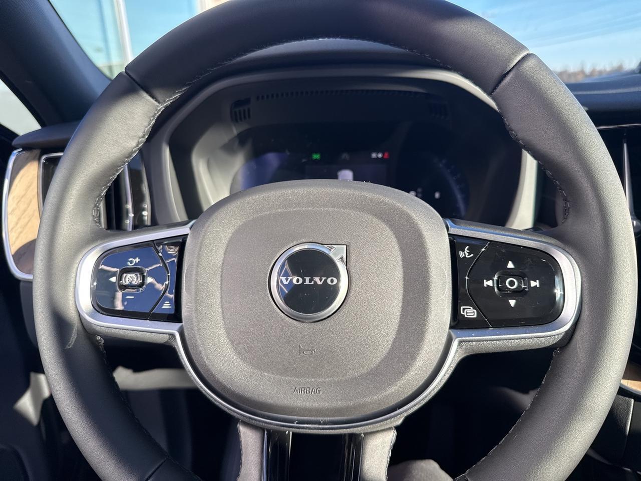 2026 Volvo XC60 B5 Plus Bend OR