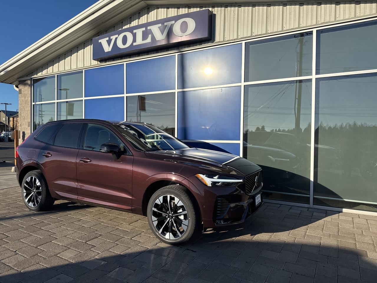 2026 Volvo XC60 B5 Plus