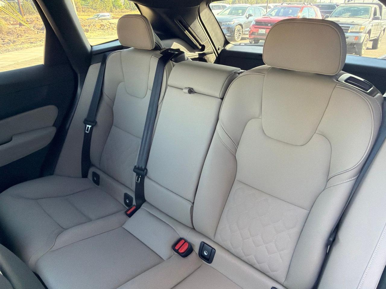 2026 Volvo XC60 B5 Plus Bend OR
