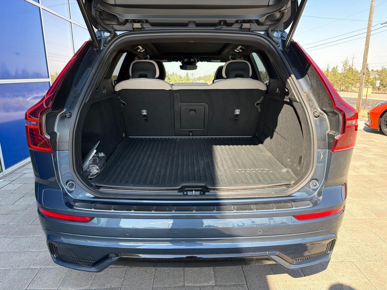 2026 Volvo XC60 B5 Plus Bend OR
