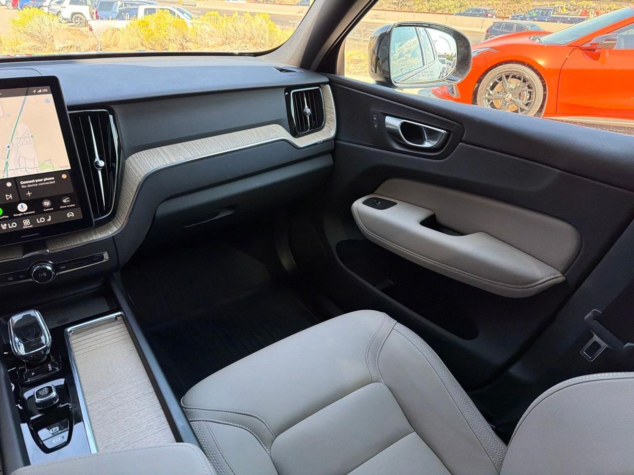 2026 Volvo XC60 B5 Plus Bend OR