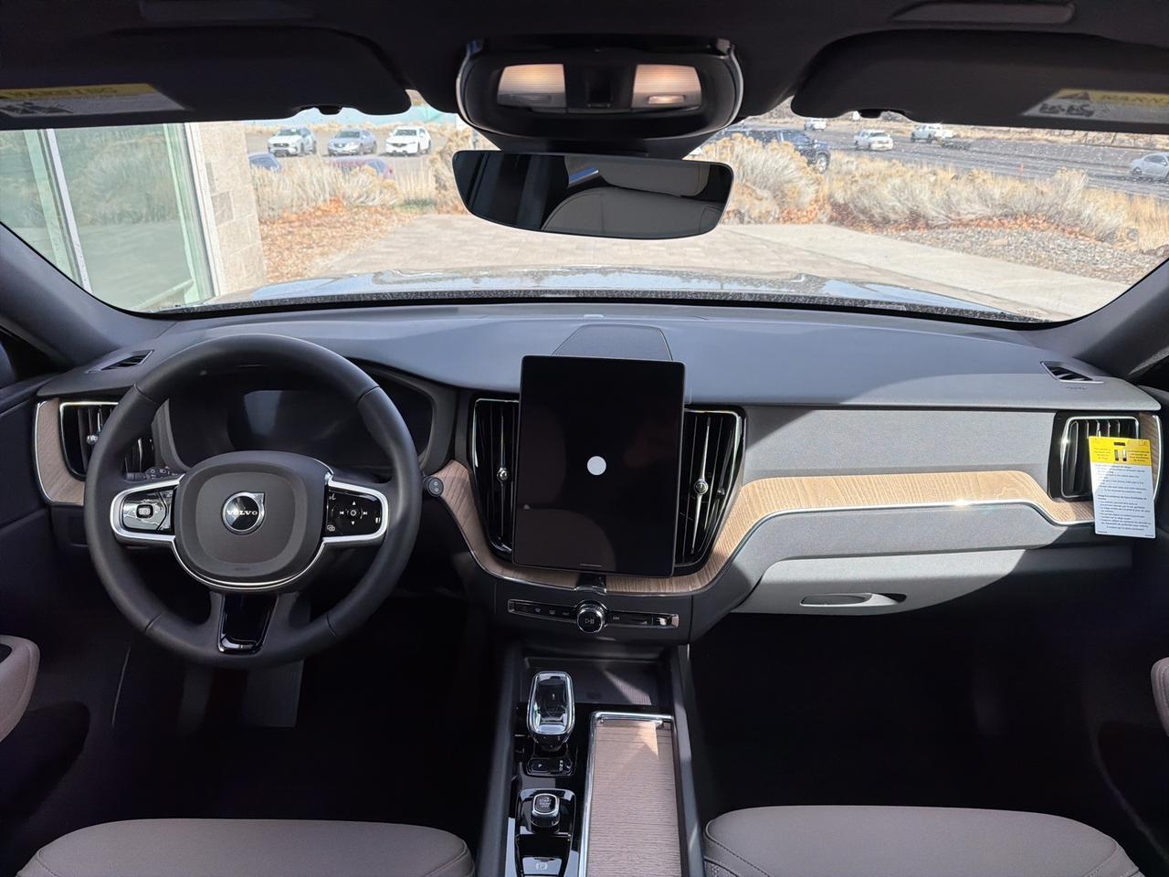 2026 Volvo XC60 B5 Plus Bend OR