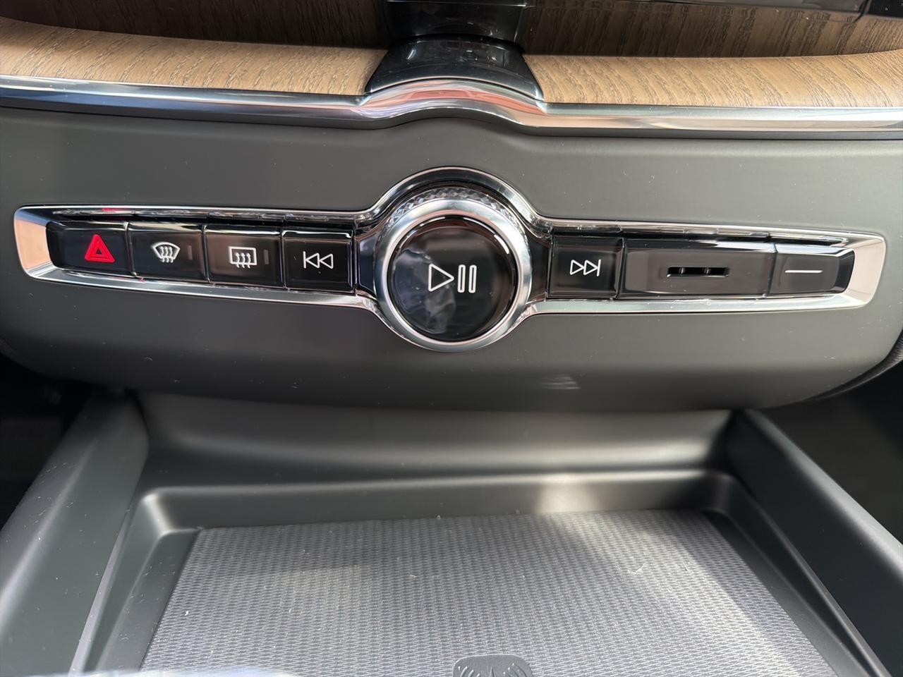 2026 Volvo XC60 B5 Plus Bend OR