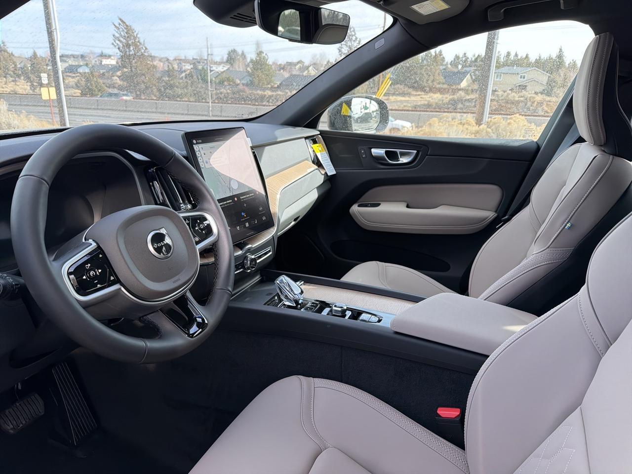 2026 Volvo XC60 B5 Plus Bend OR