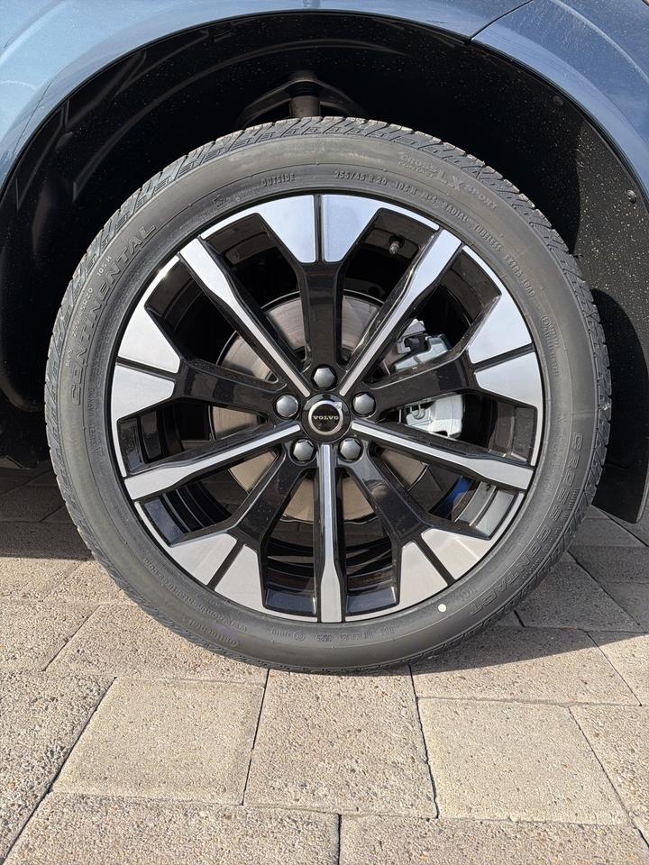 2026 Volvo XC60 B5 Plus Bend OR