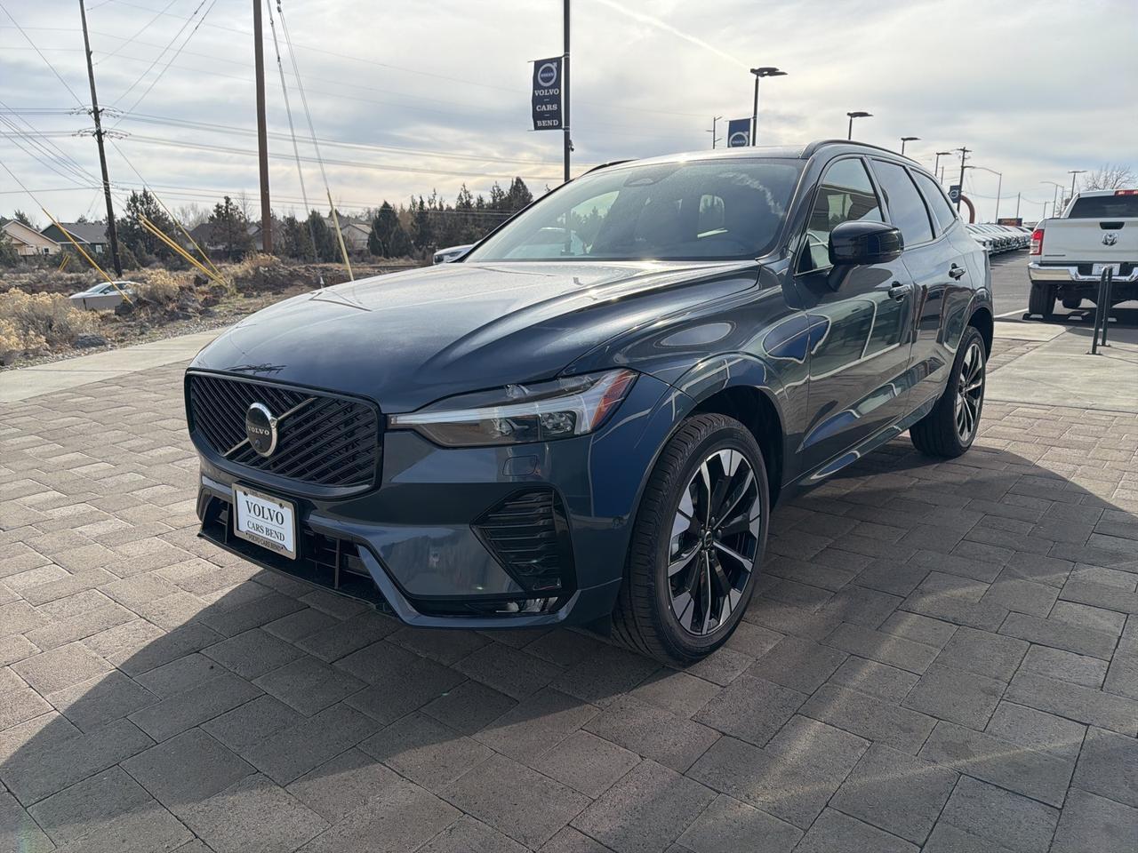 2026 Volvo XC60 B5 Plus Bend OR