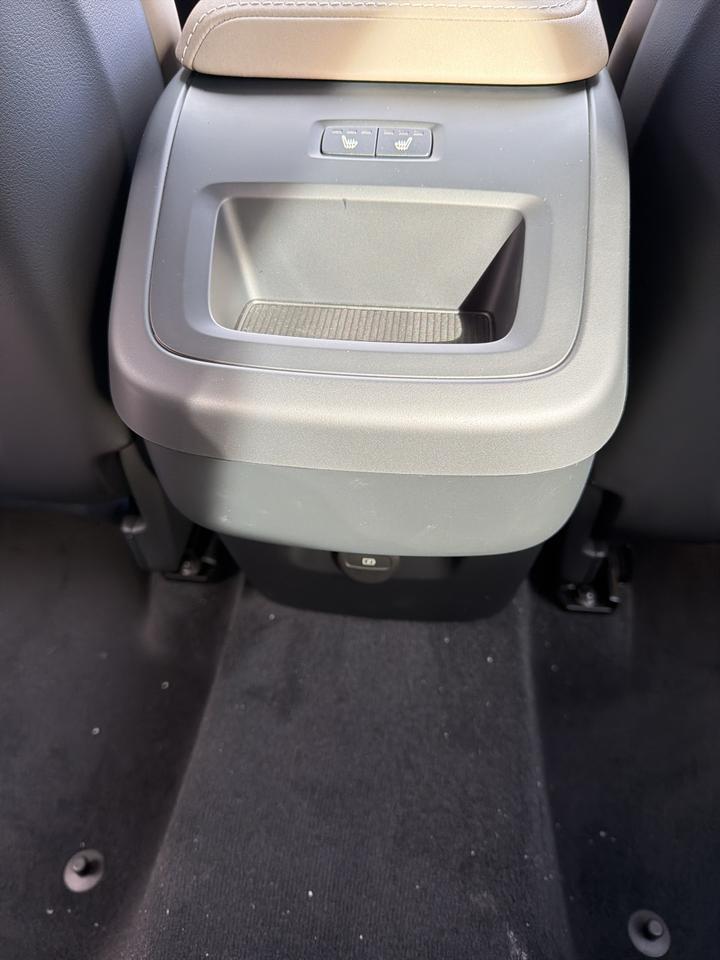 2026 Volvo XC60 B5 Plus Bend OR