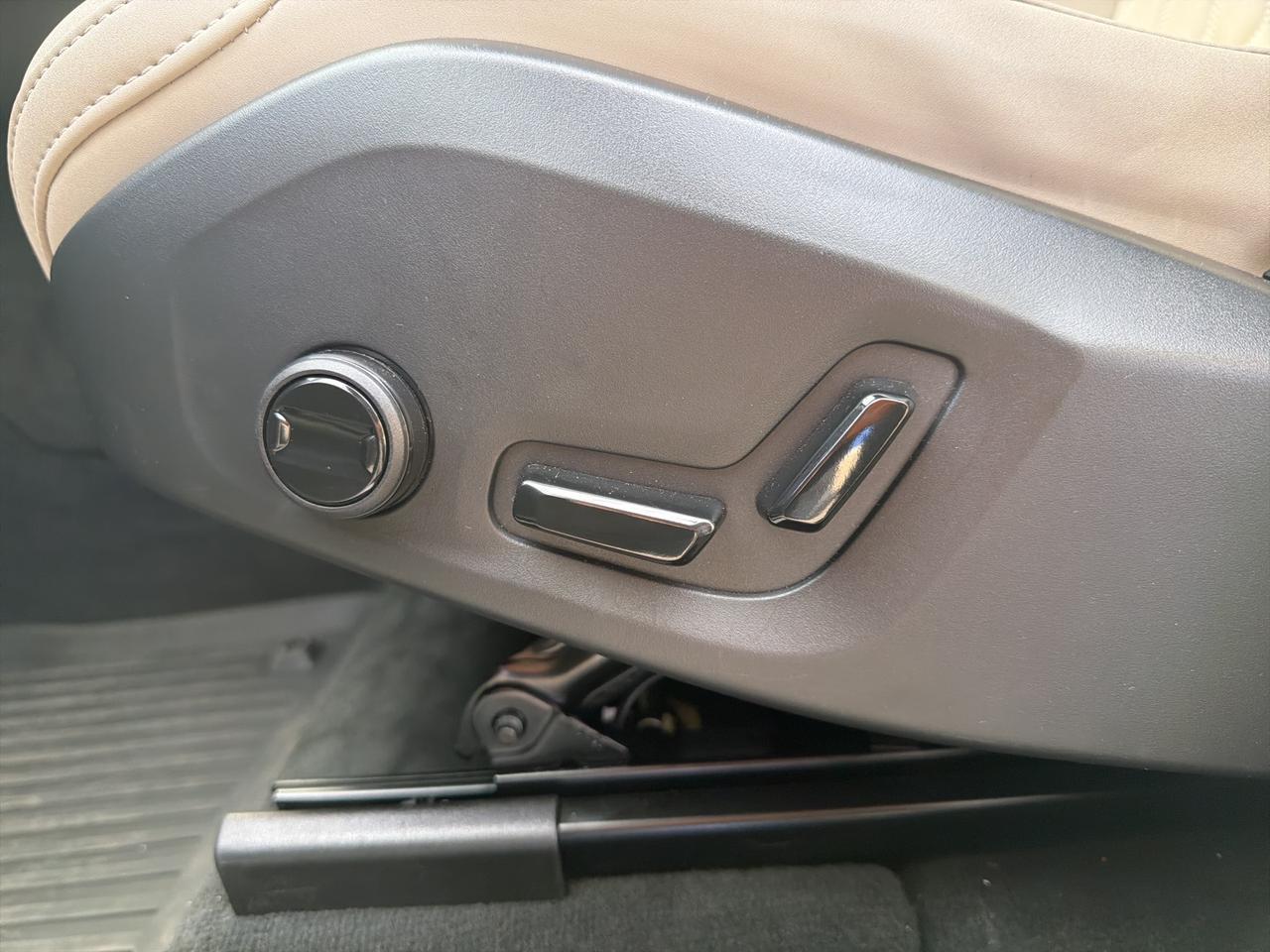 2026 Volvo XC60 B5 Plus Bend OR