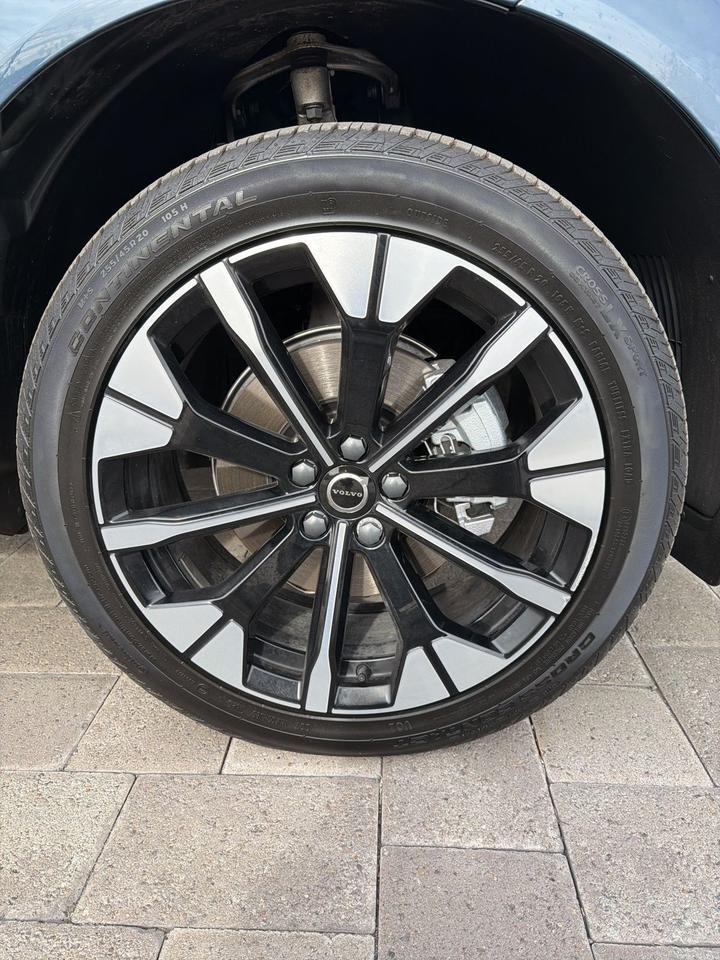 2026 Volvo XC60 B5 Plus Bend OR