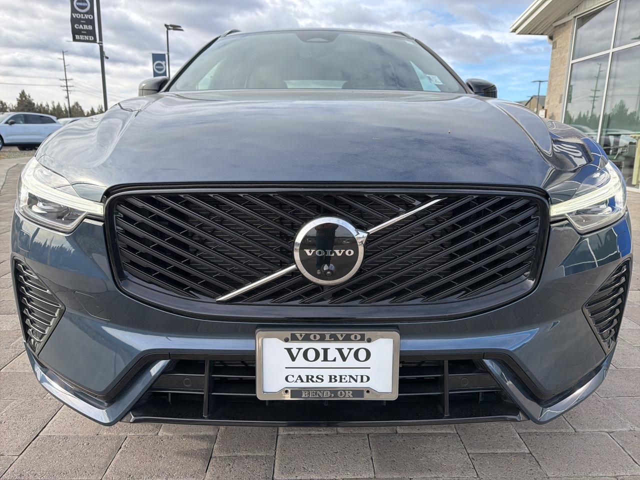 2026 Volvo XC60 B5 Plus Bend OR