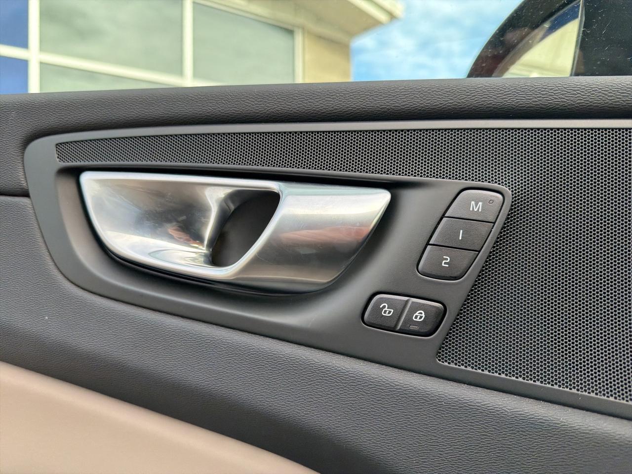 2026 Volvo XC60 B5 Plus Bend OR