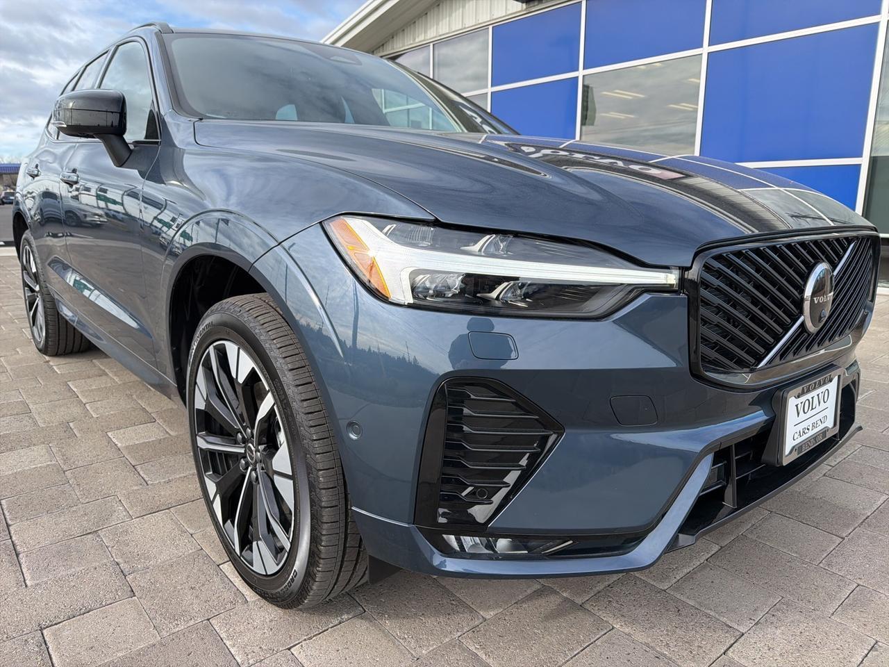 2026 Volvo XC60 B5 Plus