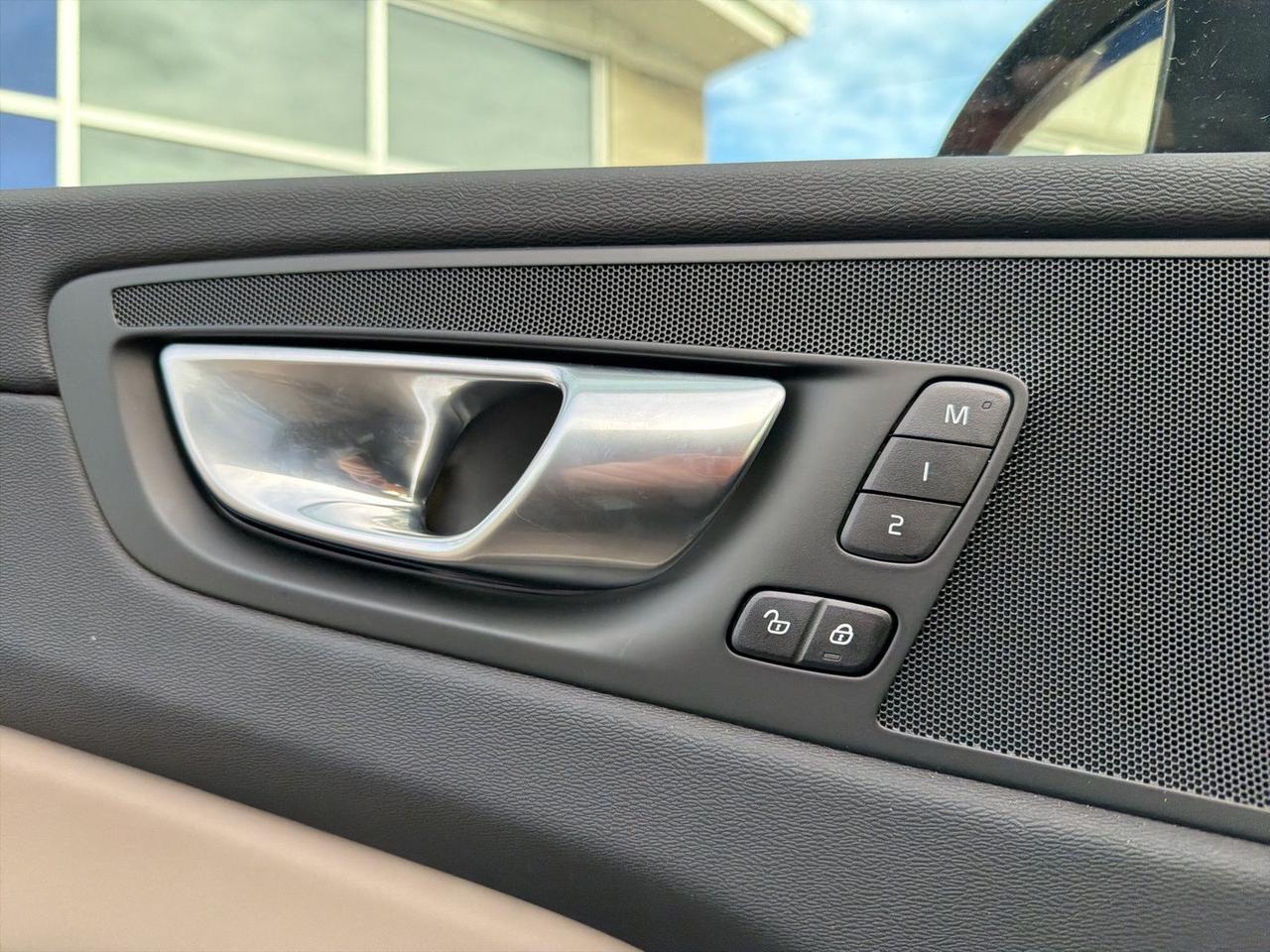 2026 Volvo XC60 B5 Plus Bend OR