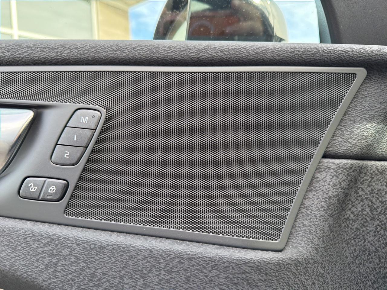 2026 Volvo XC60 B5 Plus Bend OR