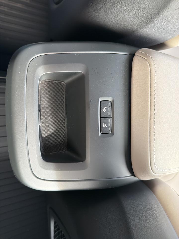 2026 Volvo XC60 B5 Plus Bend OR