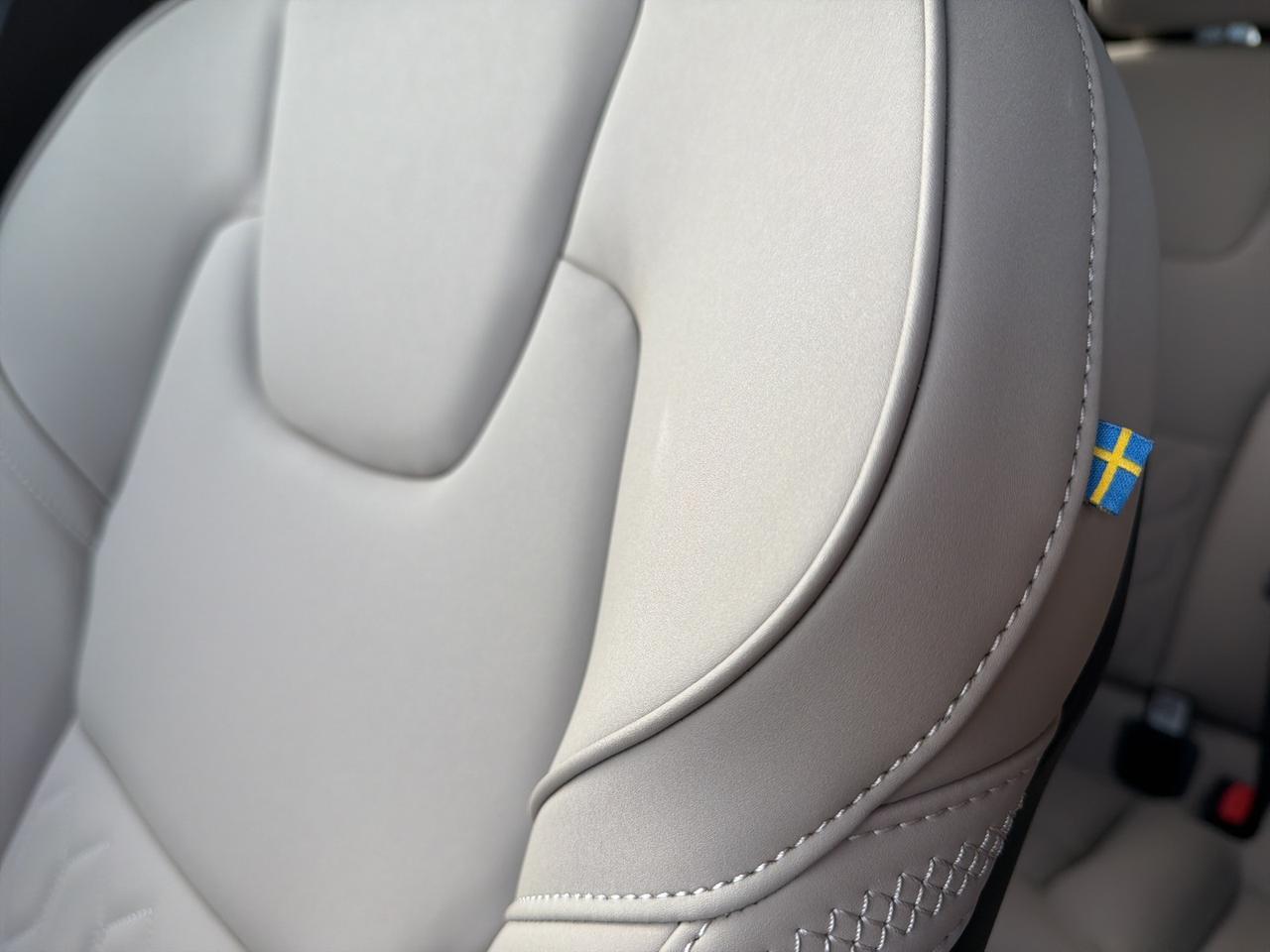 2026 Volvo XC60 B5 Plus Bend OR