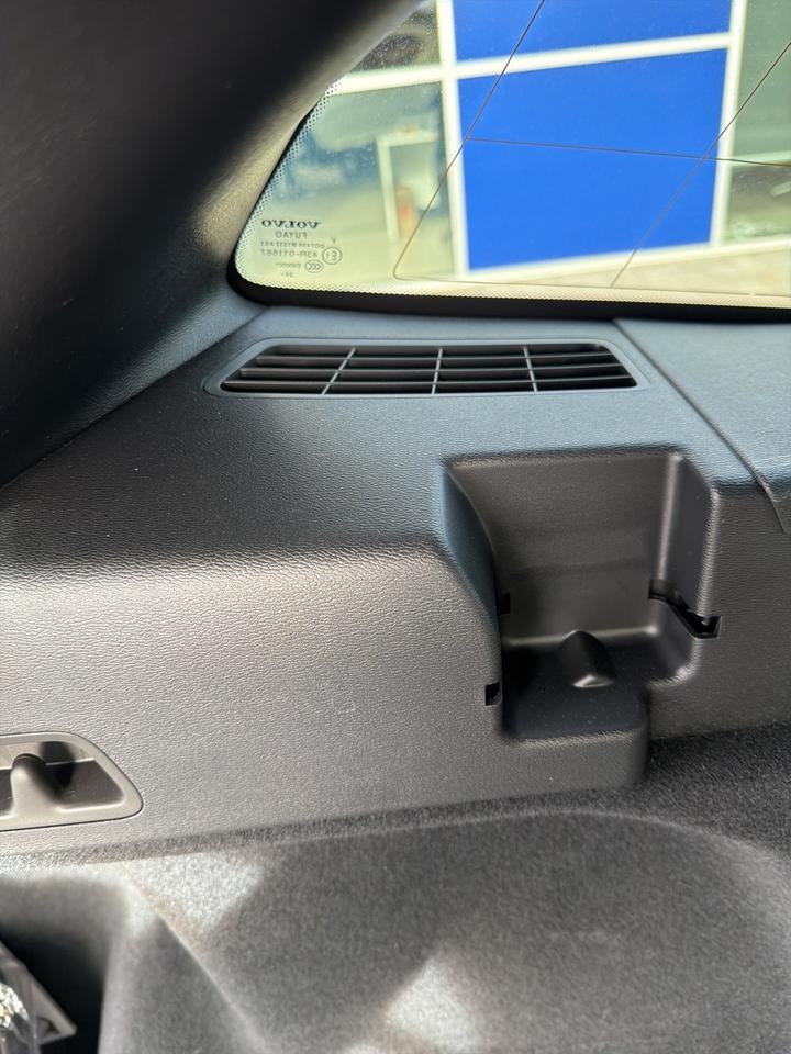 2026 Volvo XC60 B5 Plus Bend OR