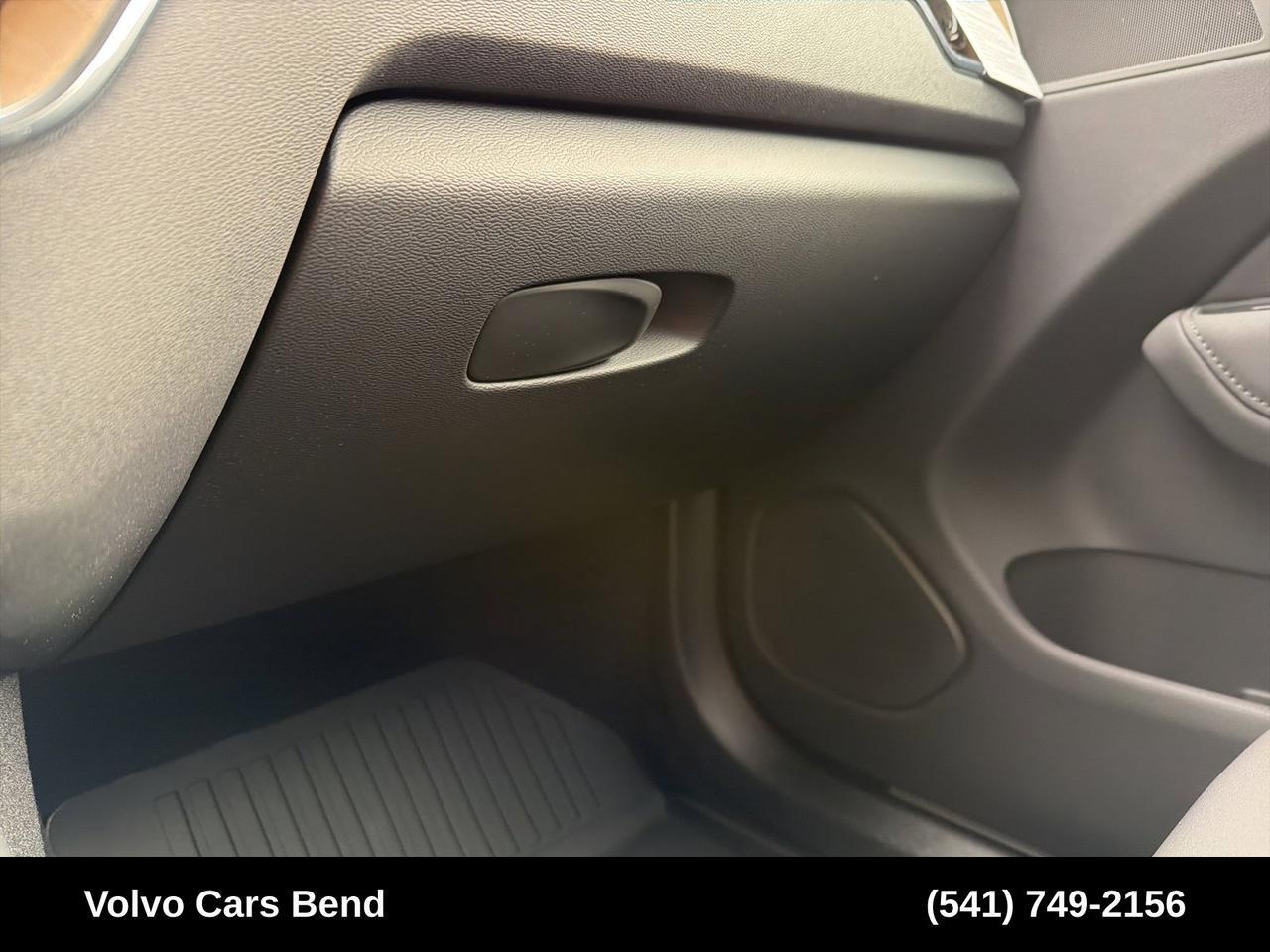 2026 Volvo XC60 B5 Plus Bend OR