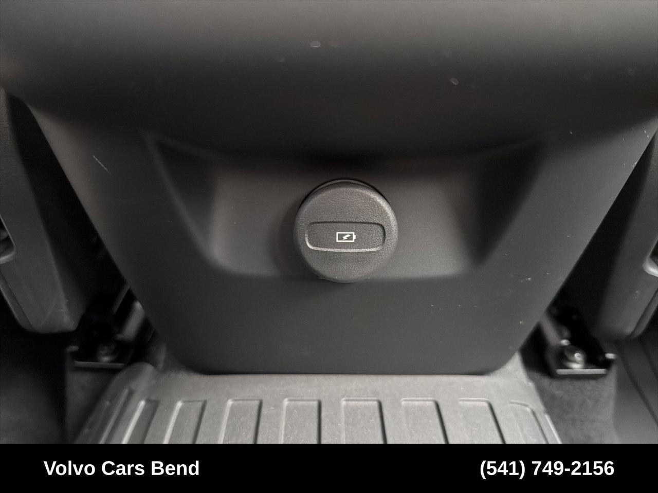 2026 Volvo XC60 B5 Plus Bend OR