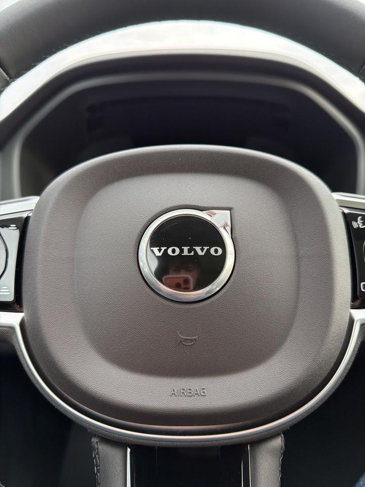 2026 Volvo XC60 B5 Plus Bend OR