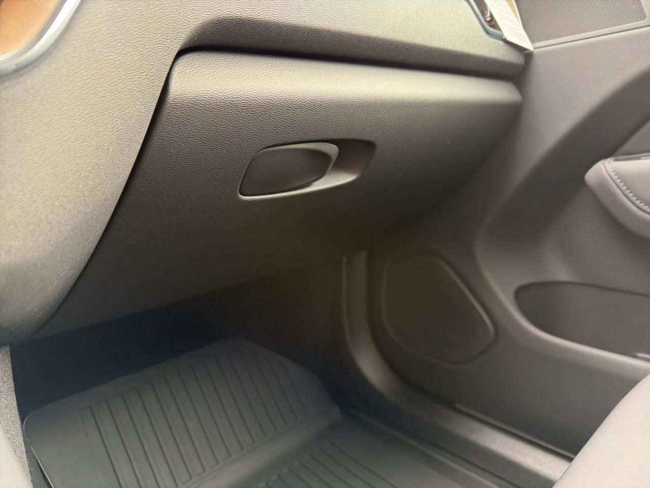 2026 Volvo XC60 B5 Plus Bend OR