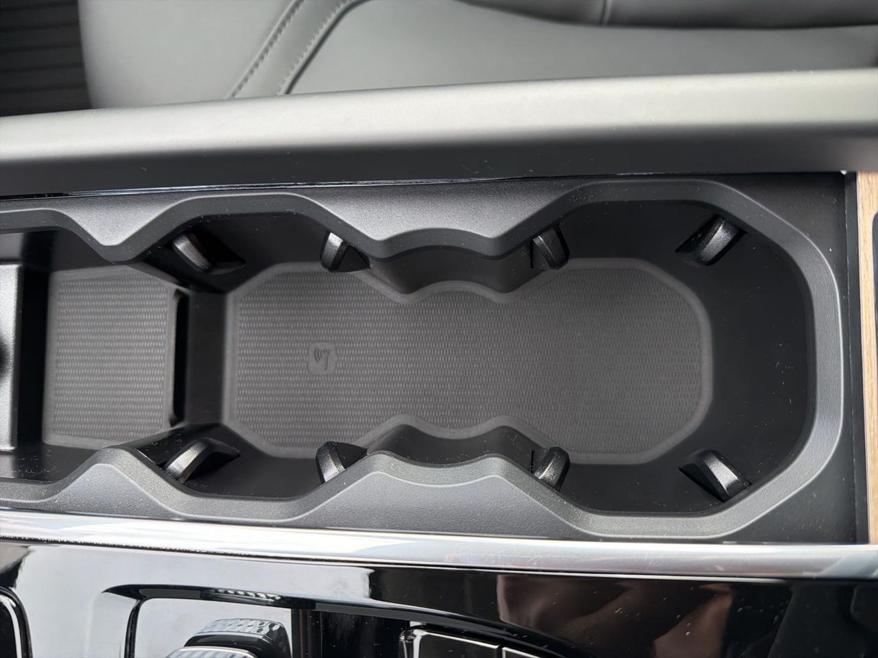 2026 Volvo XC60 B5 Plus Bend OR