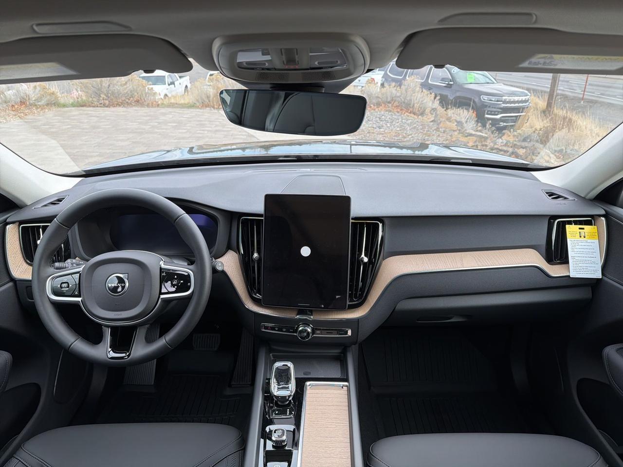 2026 Volvo XC60 B5 Plus Bend OR