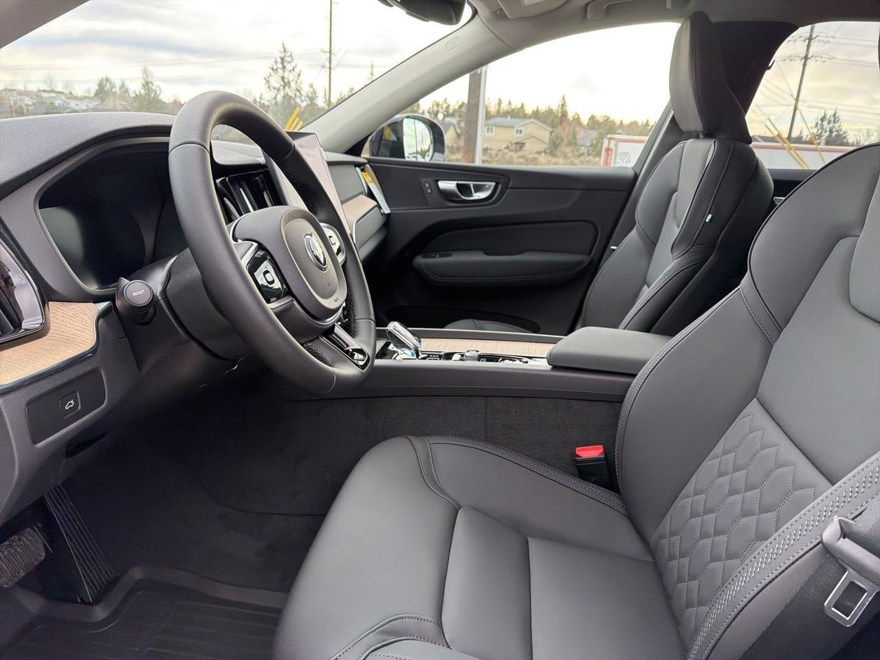 2026 Volvo XC60 B5 Plus Bend OR