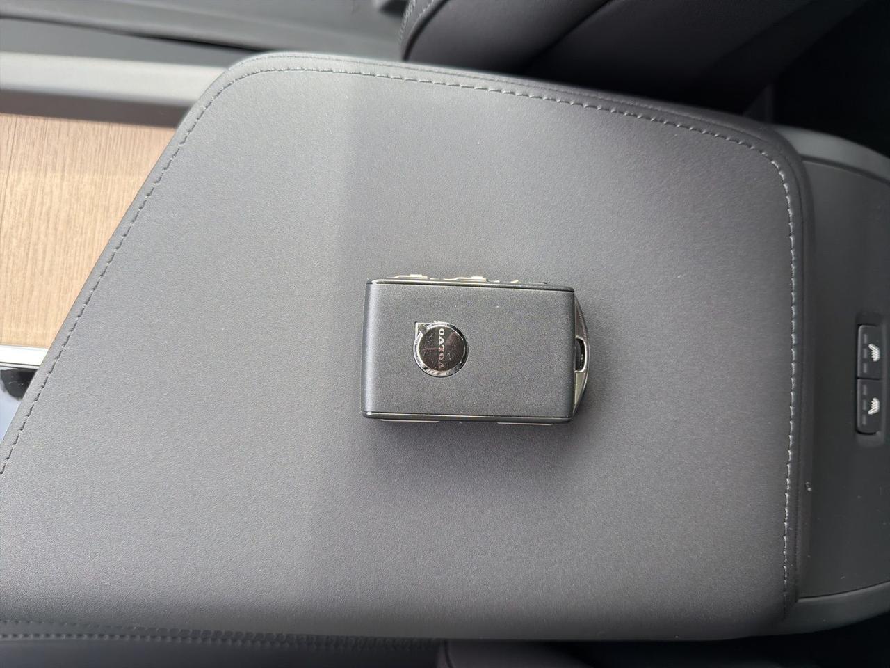 2026 Volvo XC60 B5 Plus Bend OR