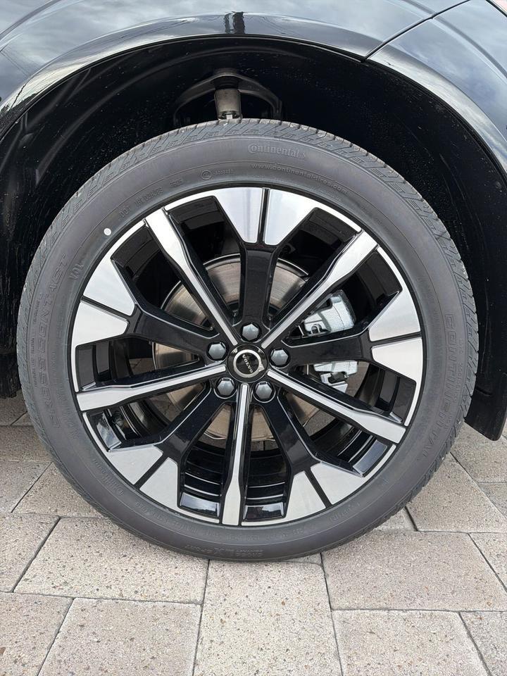 2026 Volvo XC60 B5 Plus Bend OR