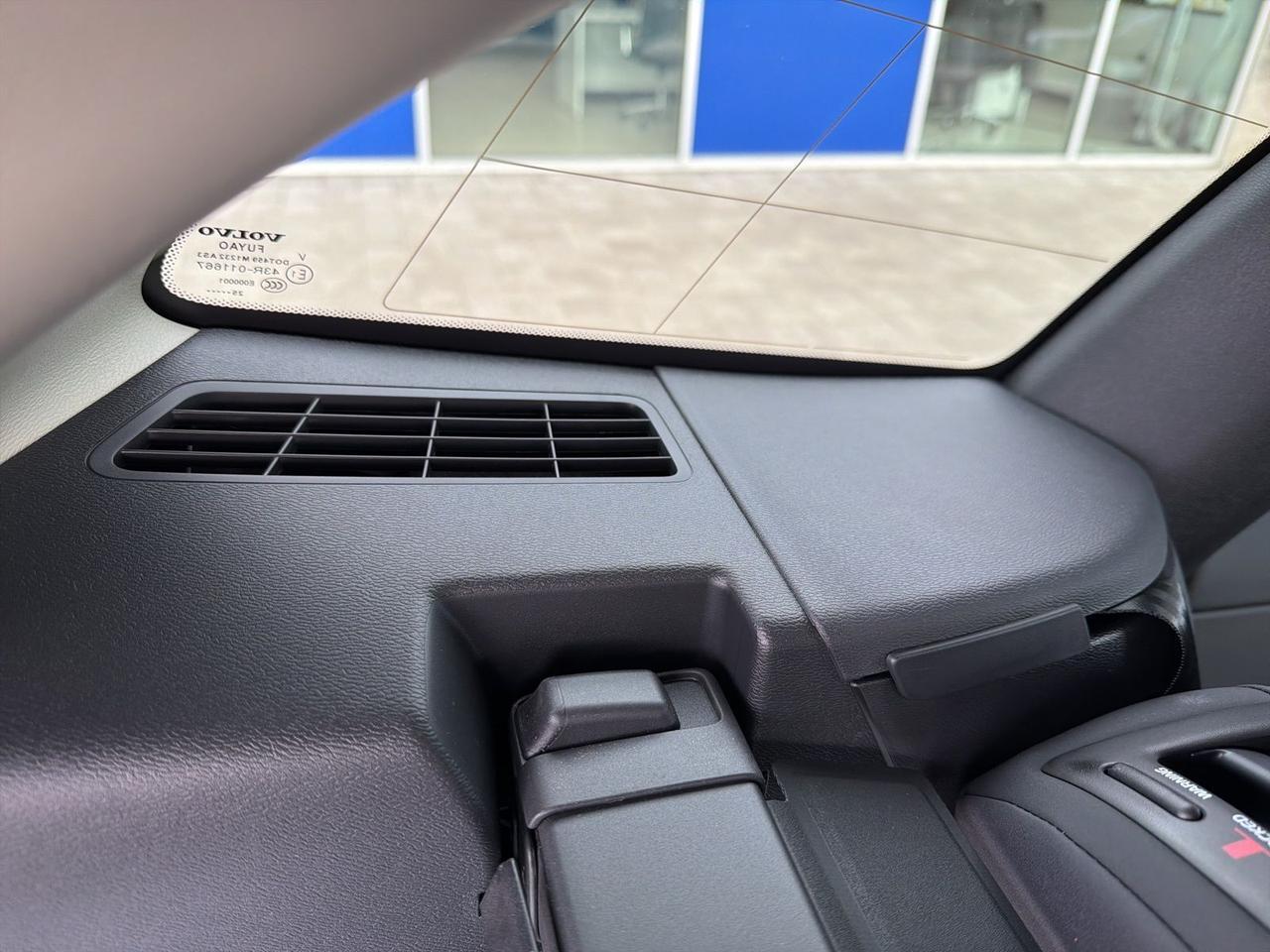 2026 Volvo XC60 B5 Plus Bend OR