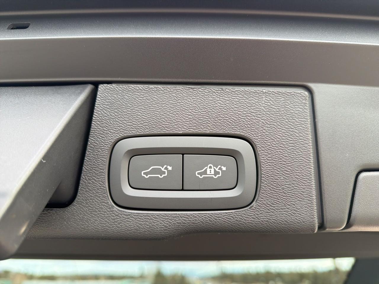 2026 Volvo XC60 B5 Plus Bend OR