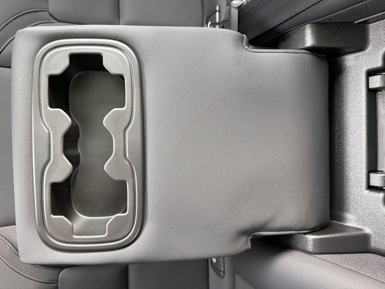 2026 Volvo XC60 B5 Plus Bend OR