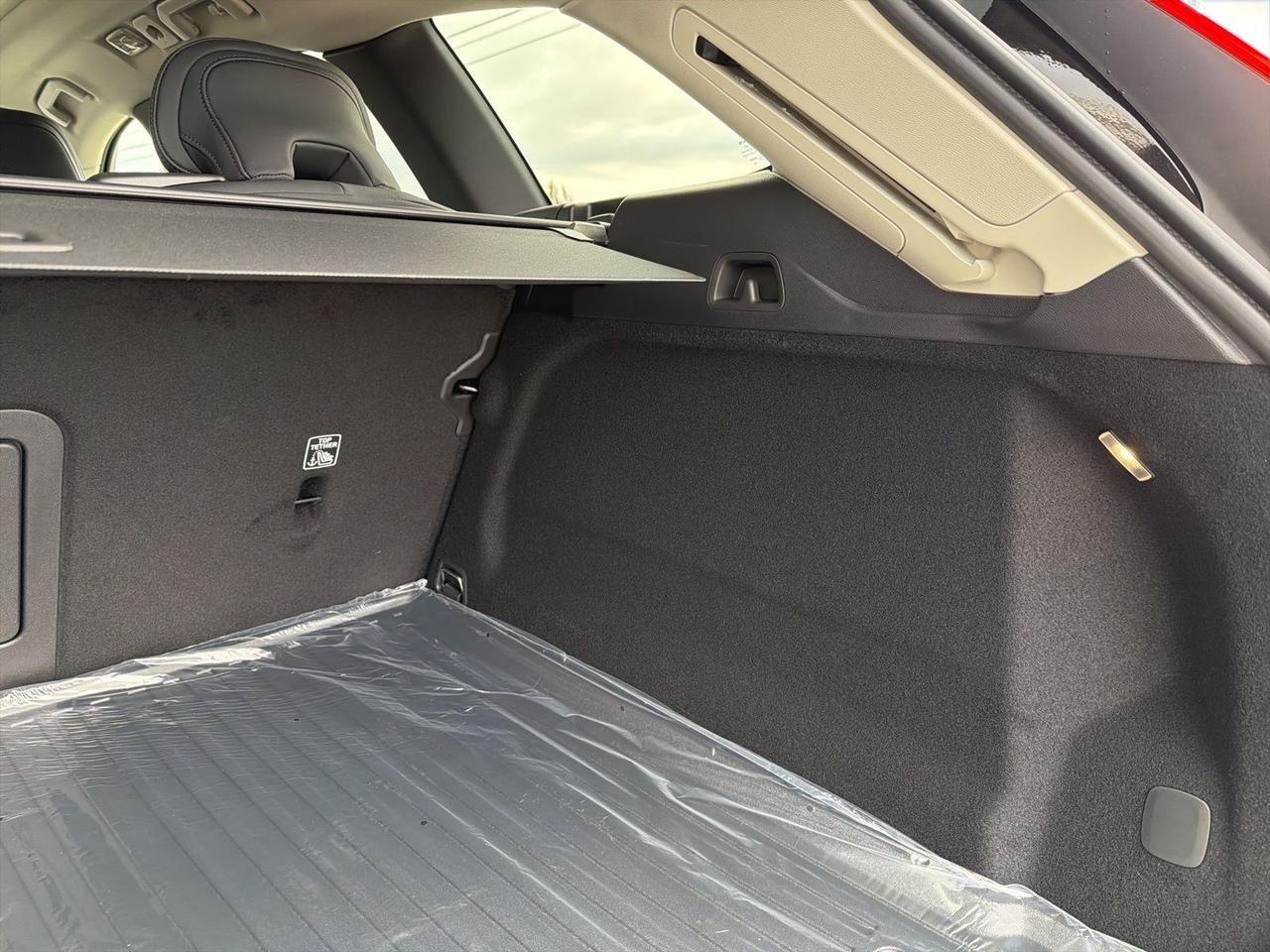 2026 Volvo XC60 B5 Plus Bend OR