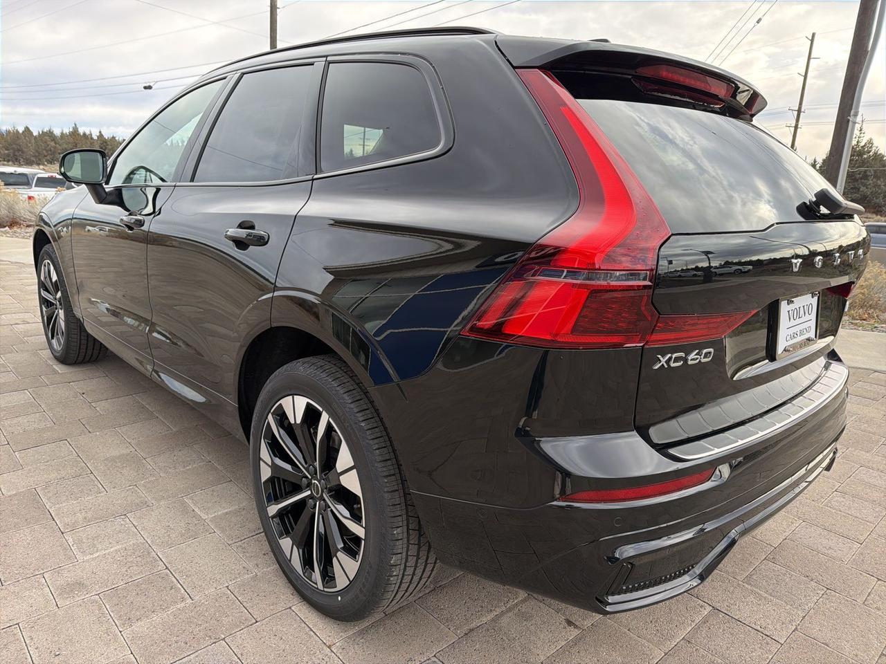2026 Volvo XC60 B5 Plus Bend OR