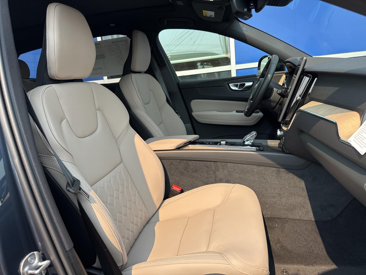 2026 Volvo XC60 B5 Plus Bend OR