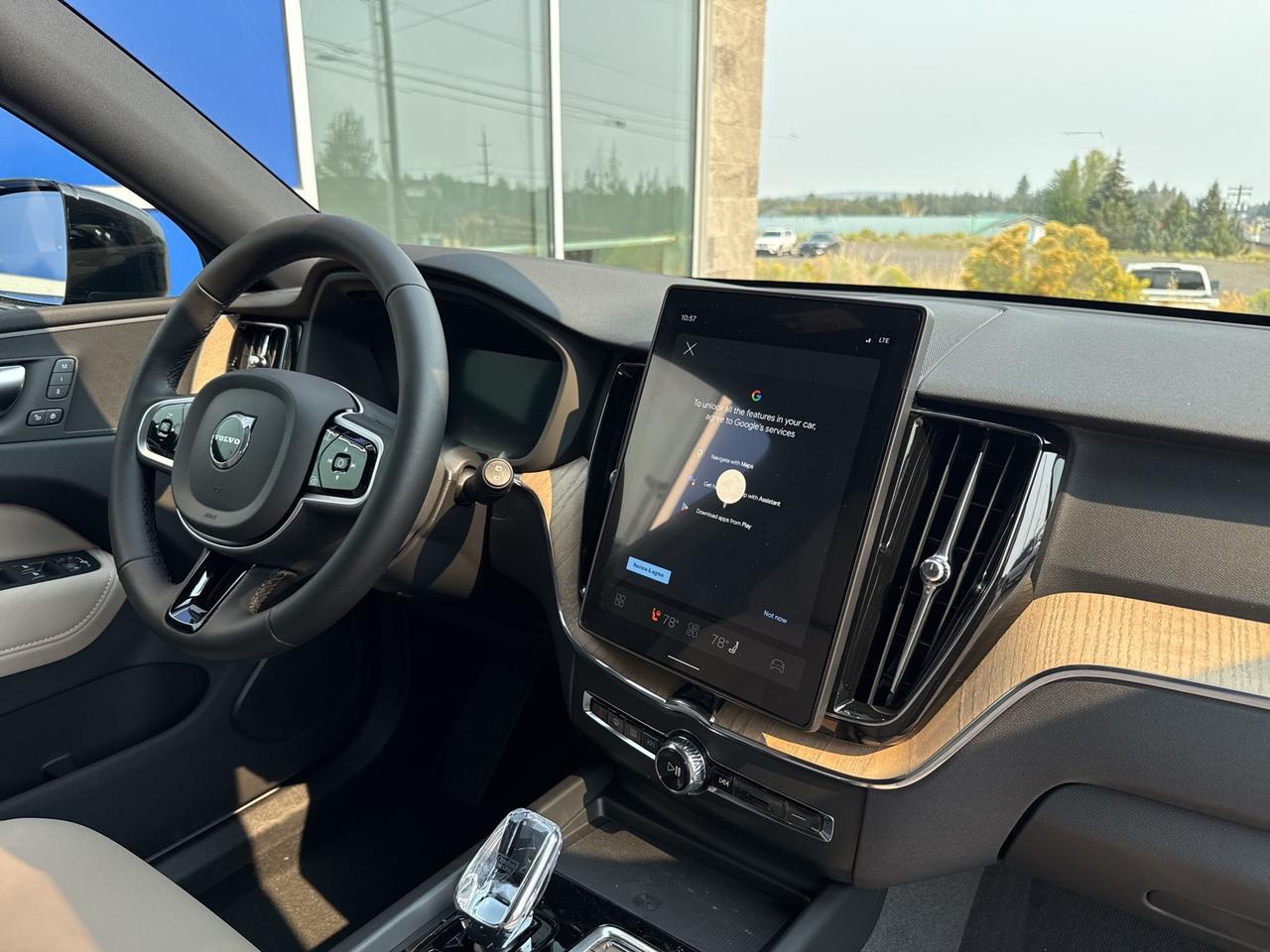 2026 Volvo XC60 B5 Plus Bend OR