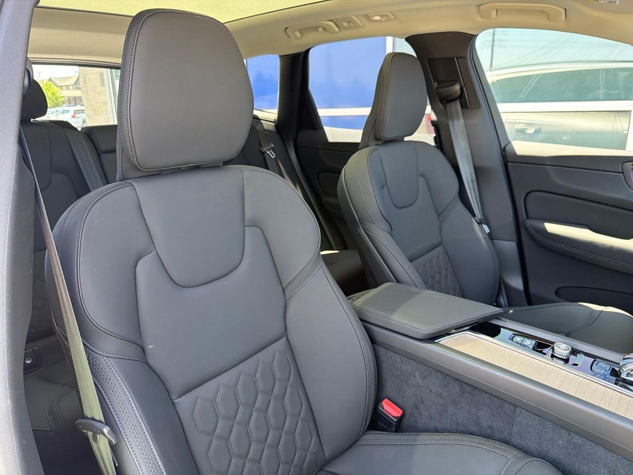 2026 Volvo XC60 B5 Plus Bend OR