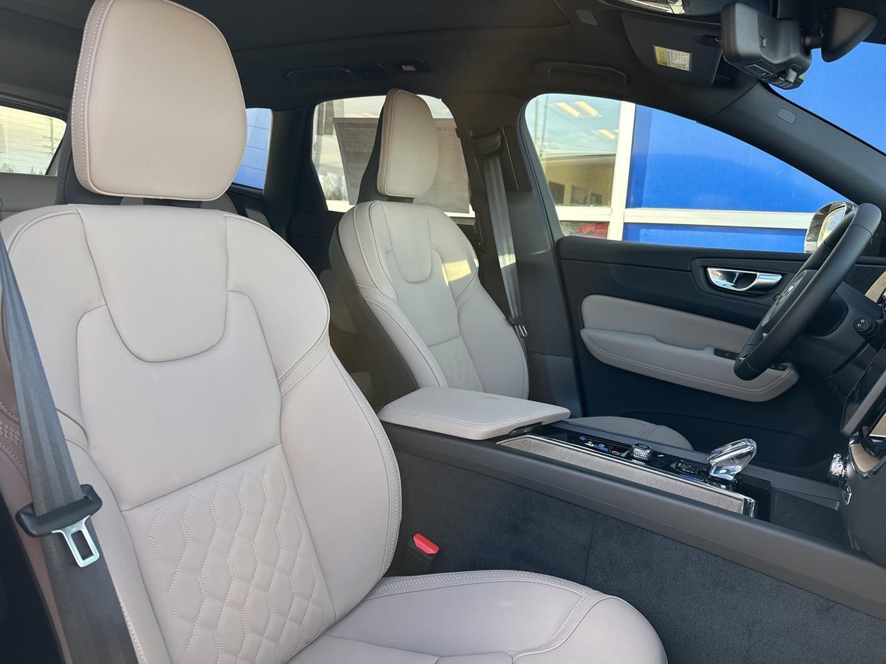 2026 Volvo XC60 B5 Plus Bend OR