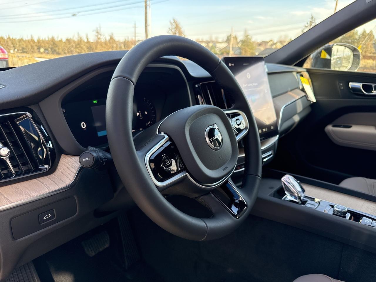 2026 Volvo XC60 B5 Plus Bend OR