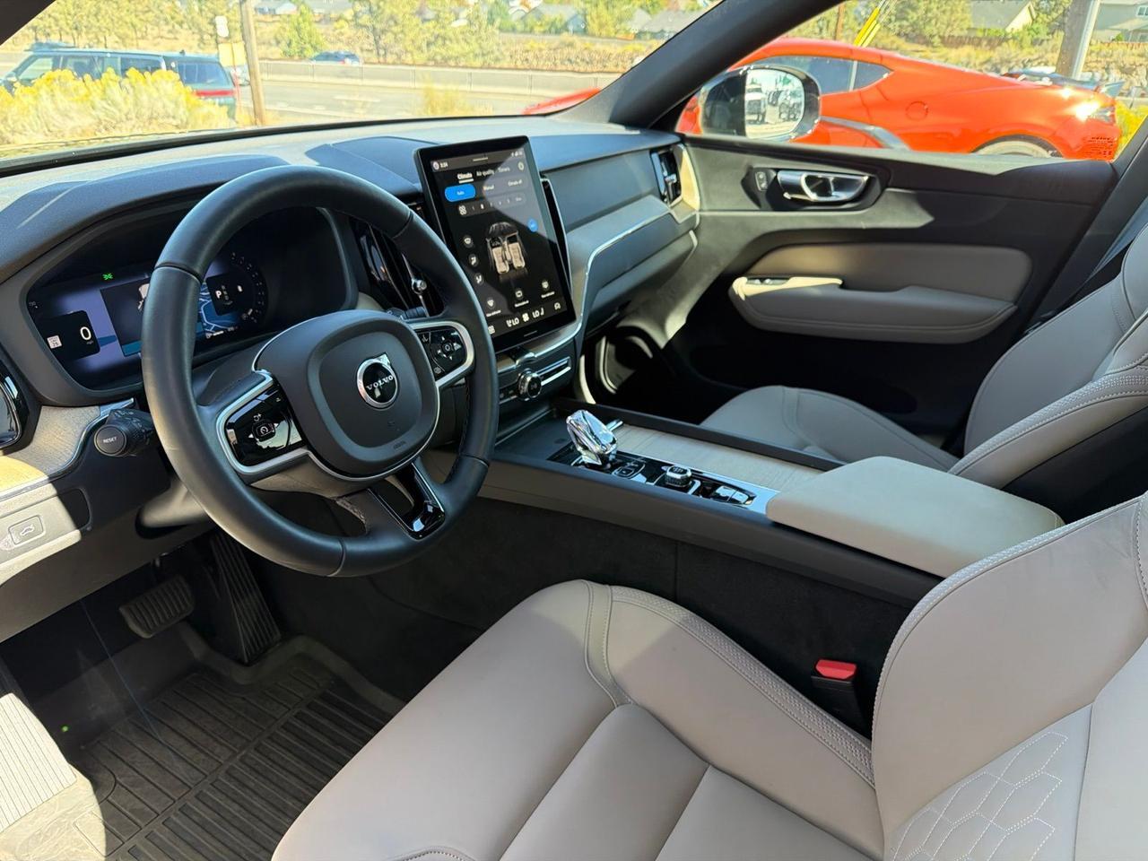 2026 Volvo XC60 B5 Plus Bend OR