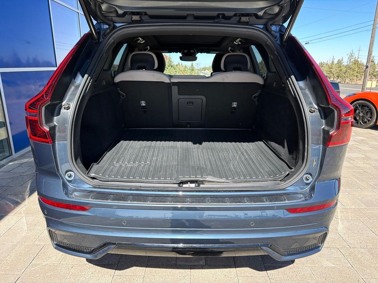 2026 Volvo XC60 B5 Plus Bend OR