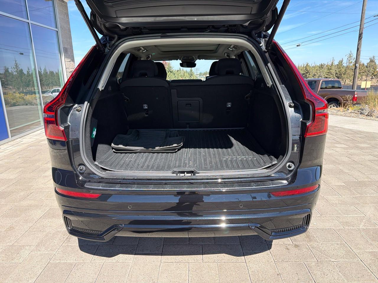 2026 Volvo XC60 B5 Plus Bend OR