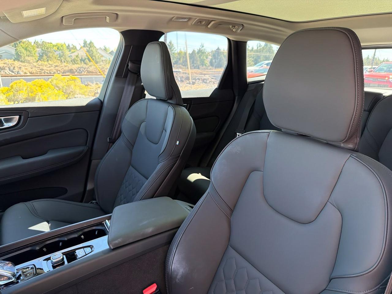 2026 Volvo XC60 B5 Plus Bend OR
