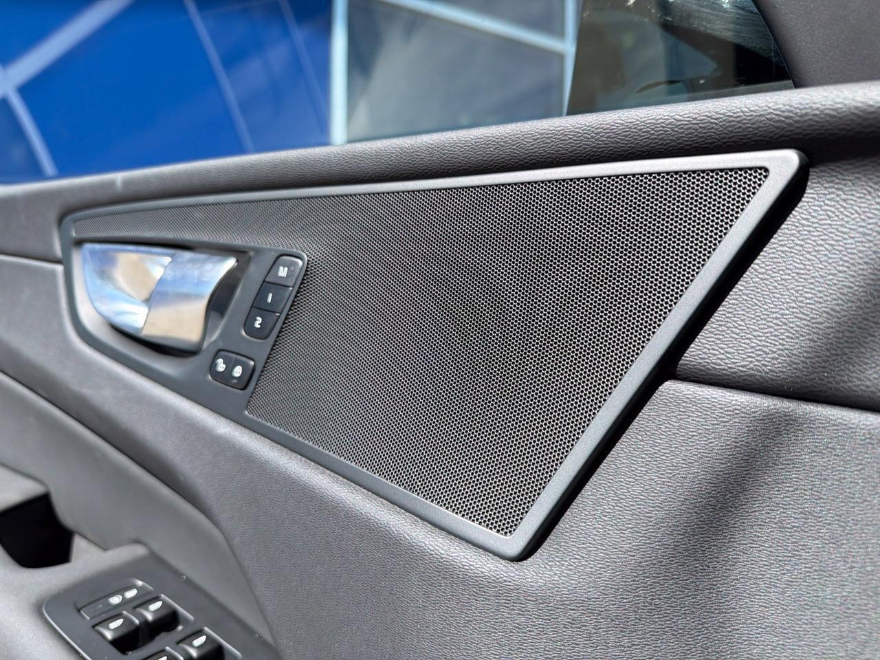 2026 Volvo XC60 B5 Plus Bend OR