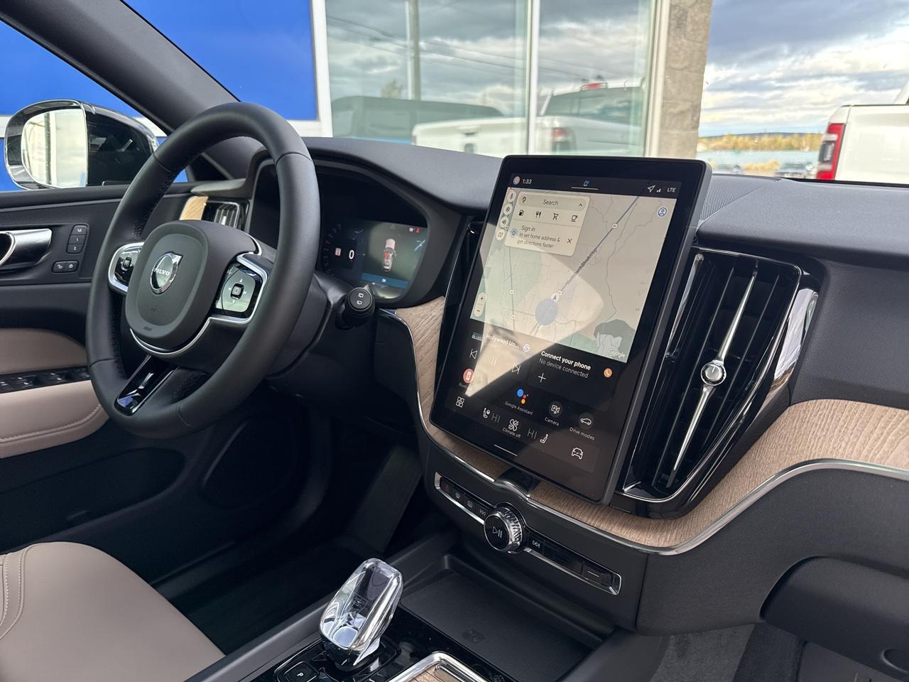 2026 Volvo XC60 B5 Plus Bend OR