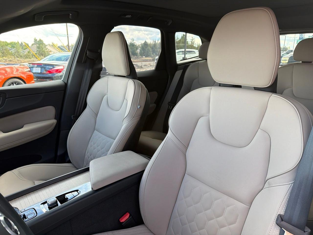 2026 Volvo XC60 B5 Plus Bend OR